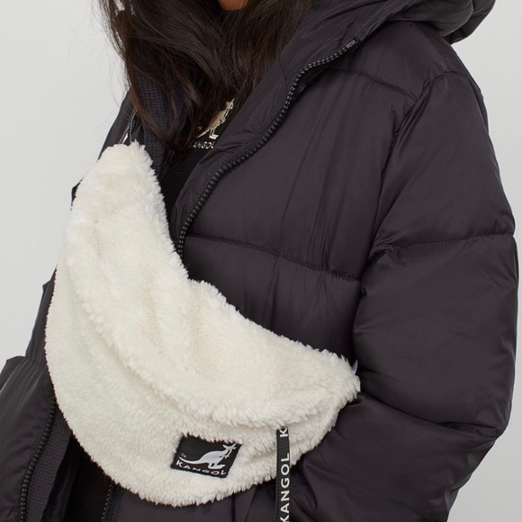 KANGOL x H&M Belt Bag Faux Shearling - Picture 2 of 12